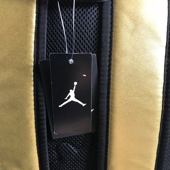 NWT Nike Reflector Backpack Gold Unisex AUTHENTIC - Picture 5 of 6